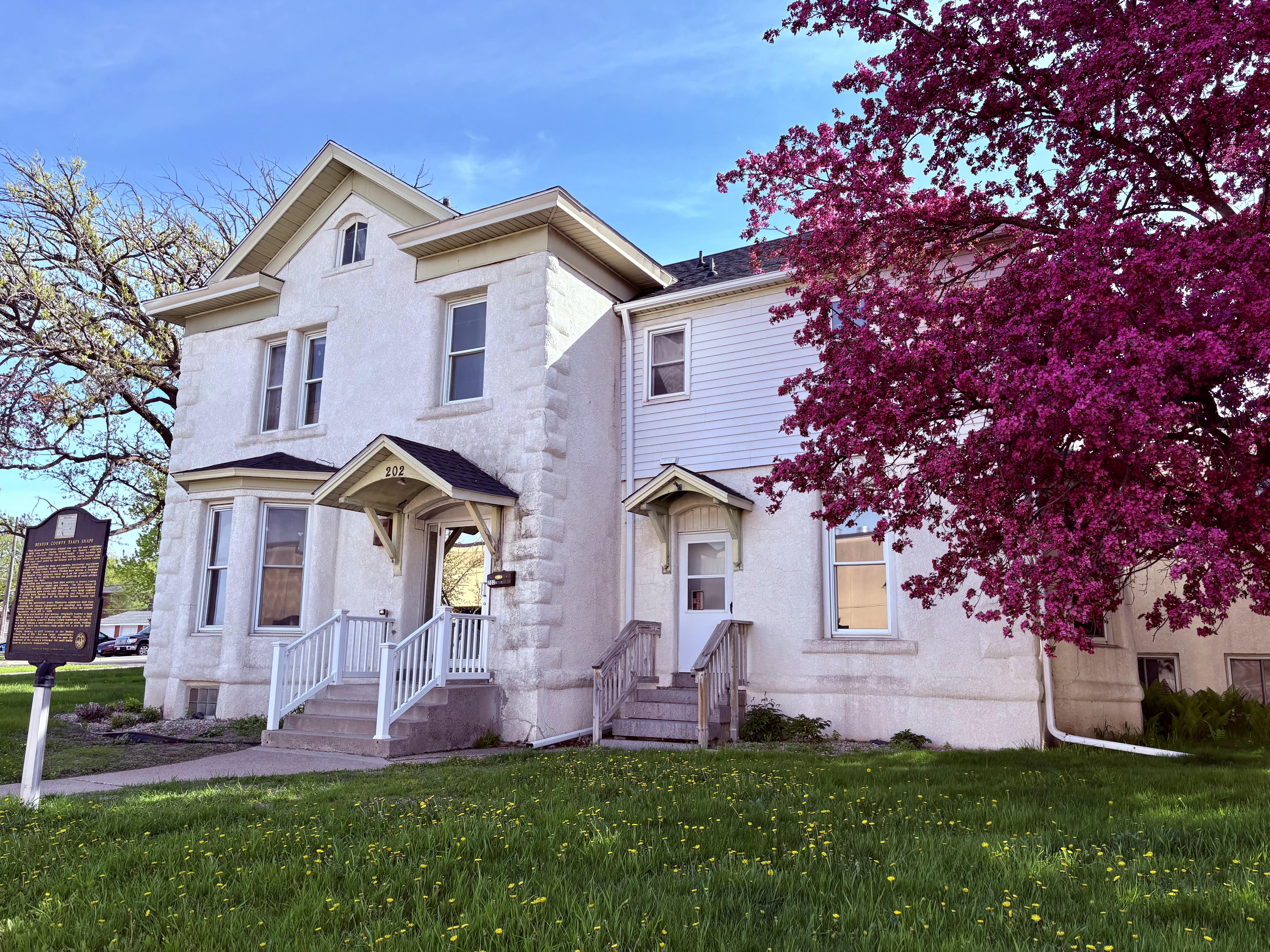 The Robinson-Stanton House, home of the Benton County Historical Society